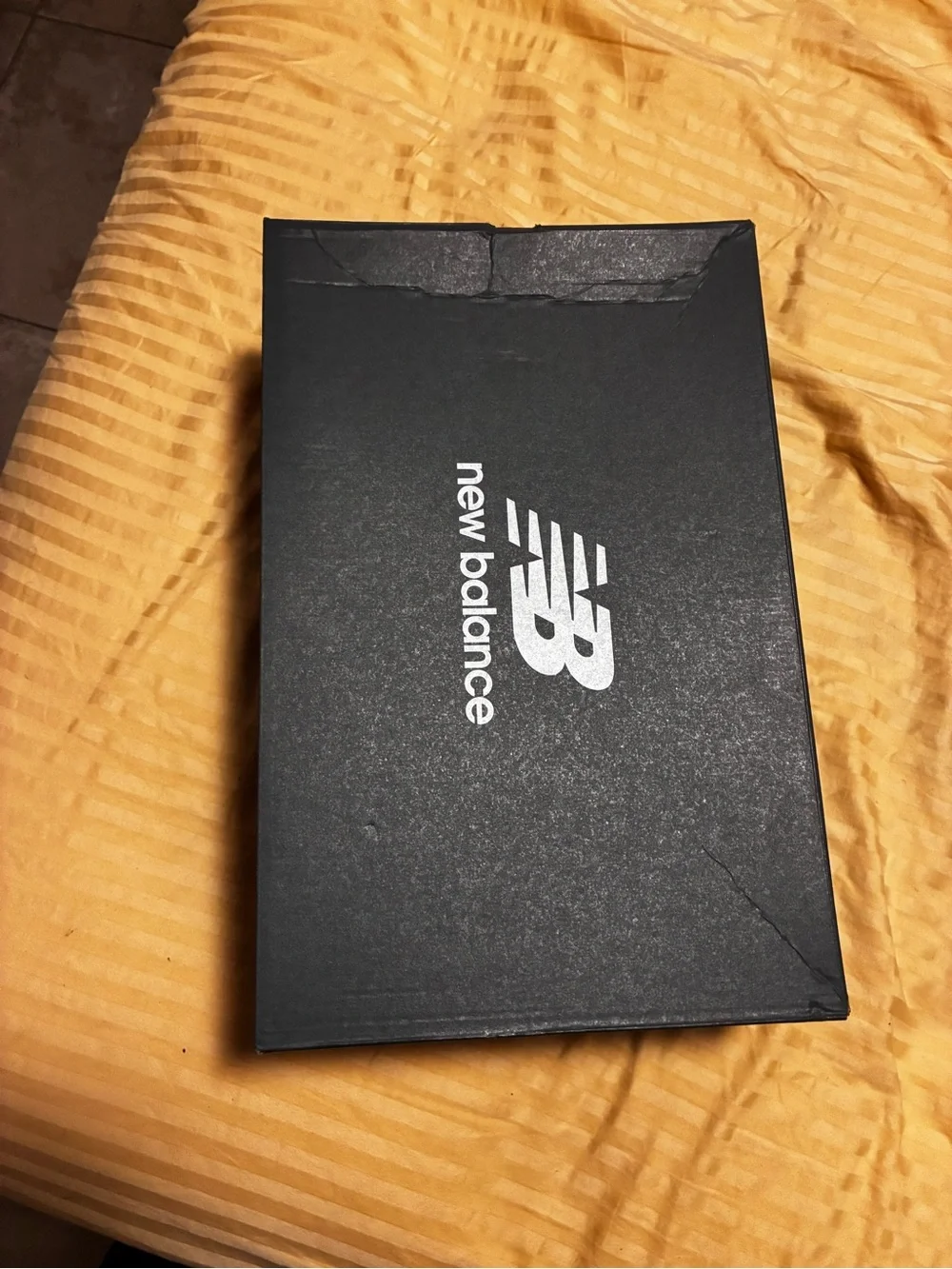 New Balance Men's Black and Gray Running Sneakers